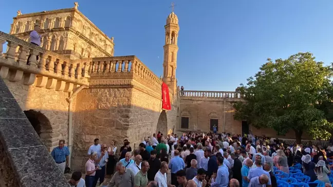 Meryem Ana Kilisesi'nde Ayin Düzenlendi