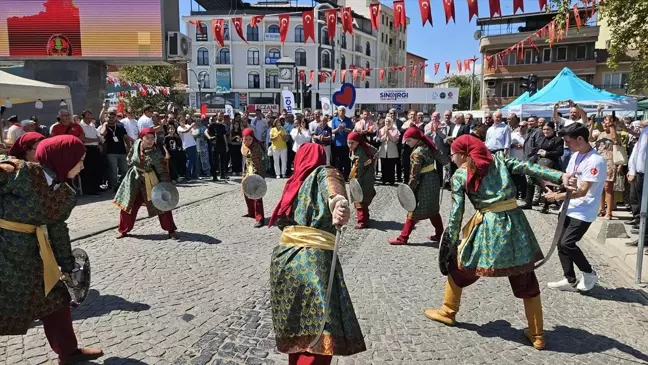 Sındırgı Yağcıbedir Halı Kültür ve Sanat Günleri Devam Ediyor