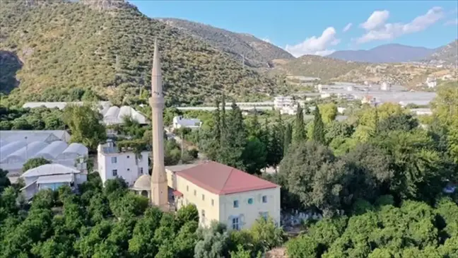 Finike'deki Çavdır Büyük Cami'nin restorasyonuna başlandı