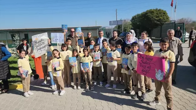 Amasya'da Öğrenciler Dünya Hayvanları Koruma Günü'nde Hayvan Sevgisi Öğreniyor