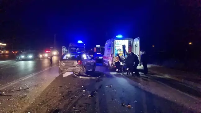 Çorum'da Trafik Kazası: 4 Yaralı