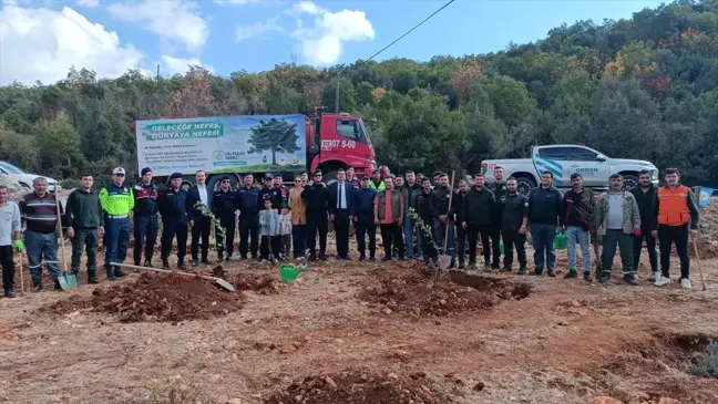 Antalya'da 11 Kasım Milli Ağaçlandırma Günü Fidan Dikimi Etkinlikleri Gerçekleştirildi