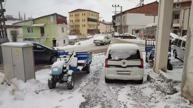 Adıyaman'ın Çelikhan İlçesine Mevsimin İlk Karı Düştü