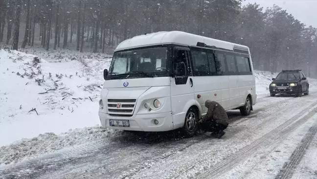 Kazdağları'nda Kar Yağışı Ulaşımı Olumsuz Etkiliyor