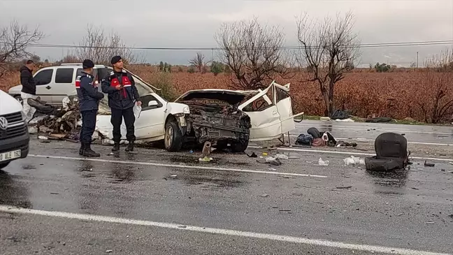 Denizli'deki Trafik Kazasında Aile Faciası: 3 Kişi Hayatını Kaybetti