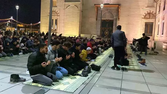 Konya'da Miraç Kandili'nde Yangın Faciası İçin Dua