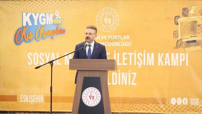 Eskişehir'de Sosyal Medya ve İletişim Kampı Açıldı