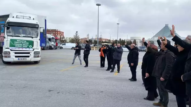 Malatya'da Depremzede Çiftlere Çeyiz Yardımları Ulaştı