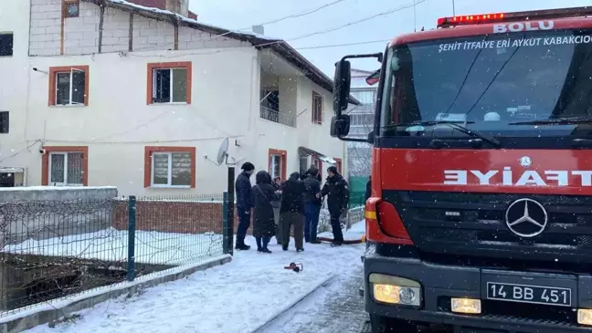 Bolu'da 2 Katlı Evde Yangın: 4 Kişi Dumandan Etkilendi