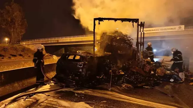 Adana'da korkunç kaza: Cip alev aldı, sürücü ve yolcu son anda kurtuldu