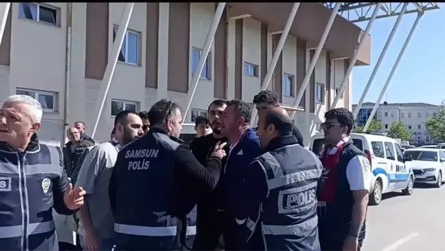 Taraftar Arbede Çıkardı: Genç Bafraspor - 1930 Bafraspor Maçı 0-0 Bitti