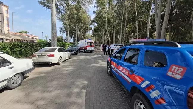 Manavgat'ta Kapalı Kasa Kamyonetten Düşen Kişi Ağır Yaralandı