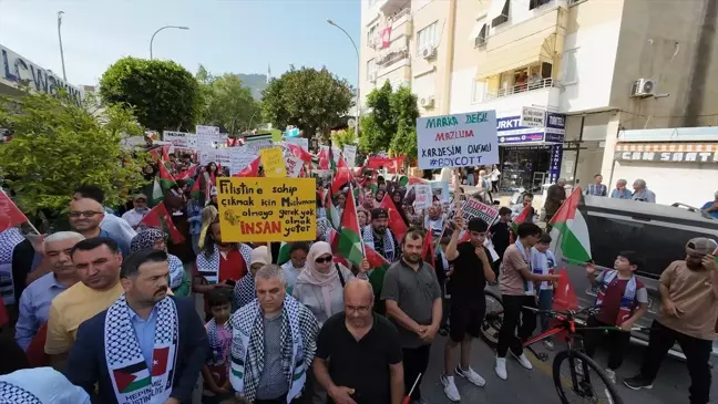 Mersin'de Filistin'e Destek Yürüyüşü Düzenlendi
