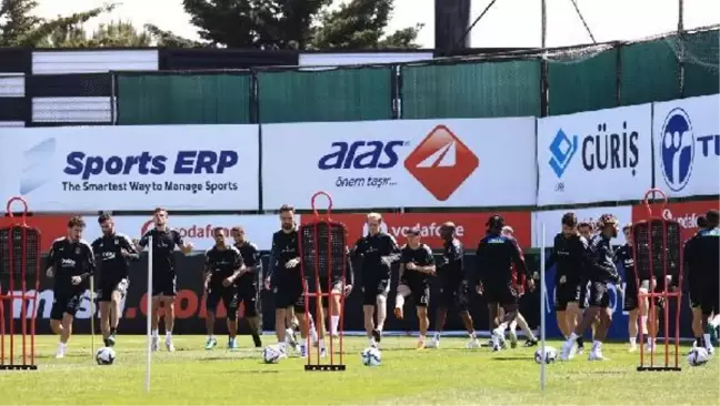 Beşiktaş'ta Can Bozdoğan takımla çalıştı