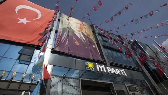 Şule Ülkü Özgül kimdir? İYİ Parti Erzurum Olur Belediye Başkan adayı Şule Ülkü Özgül kimdir?