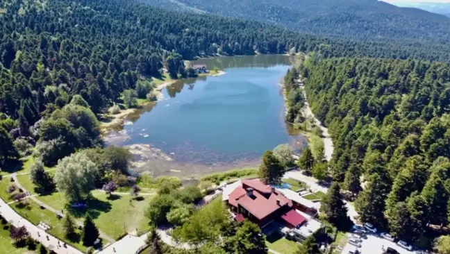Abant gölü nerede? Abant gölü hangi şehirde, hangi ilde? Abant gölü tabiat parkı konumu!