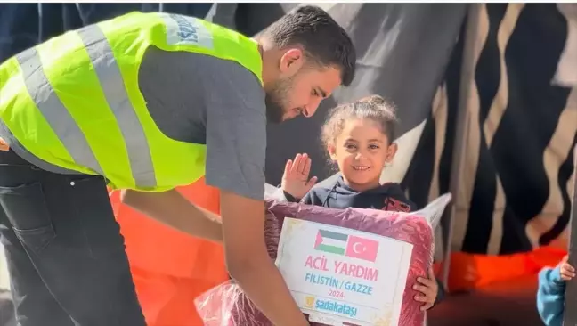 Sadakataşı Derneği Gazze'ye Acil Yardım Ulaştırdı