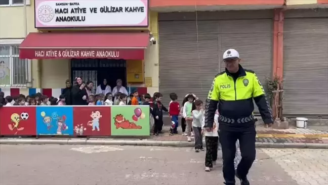 Bafra'da Anaokulu Öğrencilerine Trafik Eğitimi