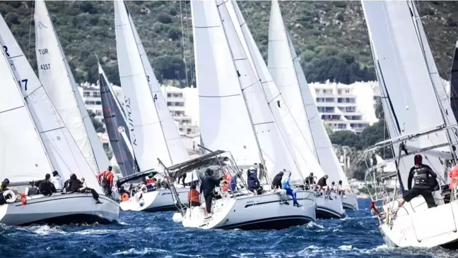 İEÜ Yelken Takımı 14. Jimmy Key Universail Yelken Yarışları'nda Zirveye Çıktı