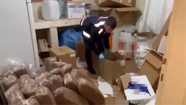 Samsun'da Kaçak Tütün Operasyonu: 525 Bin Makaron ve 102 Bin Kaçak Sigara Ele Geçirildi
