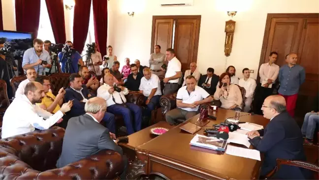 Gümrükçüoğlu, Basın Mensuplarıyla Sohbet Toplantısı Gerçekleştirdi