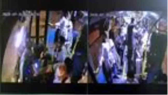 Şoför bayramını kutlamayan yolculara sitem etti, yolcular alkışlayarak bayramını kutladı