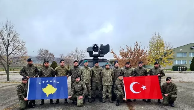 Türk Askerlerinden Kosova Güvenlik Gücüne Eğitim