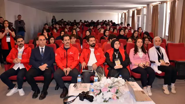 Erzurum'da Akılcı İlaç Kullanımı Etkinliği Düzenlendi