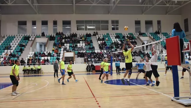 Boyabat'ta 101. Yıl Cumhuriyet Kupası Voleybol Turnuvası Sona Erdi