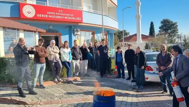 Gerze'de Huzurevi Sakinlerine Yangın Güvenliği Eğitimi