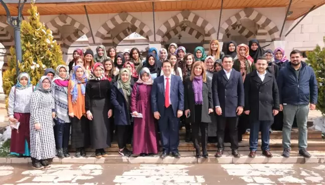 AK Parti Grup Başkan Vekili İnceöz ve Başkan Yazgı Gençlerle Buluştu