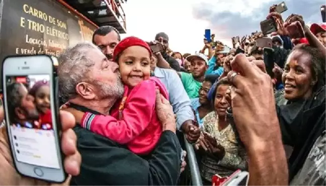 Brezilya Eski Devlet Başkanı Lula