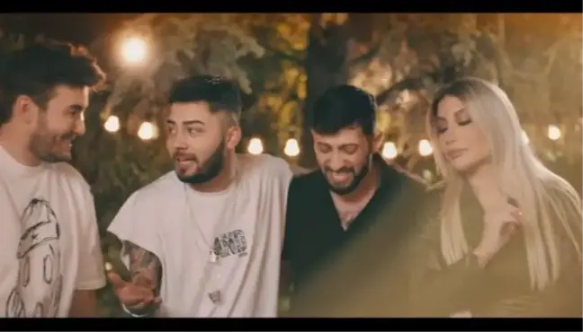 Rastgele şarkı sözleri! Burak Bulut & Kurtuluş Kuş & Mustafa Ceceli feat. İrem Derici - Rastgele şarkı sözleri nelerdir?