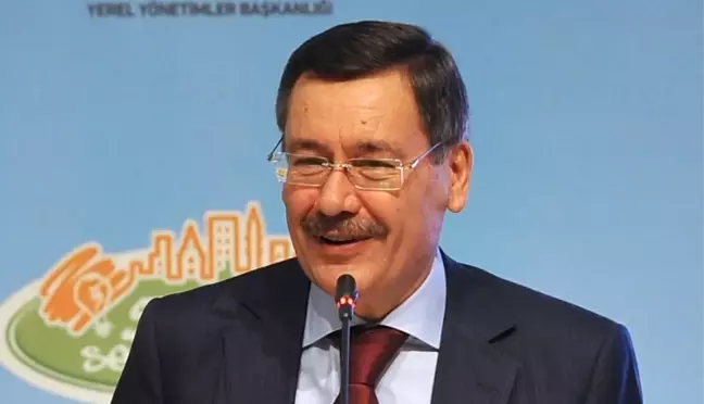 Melih Gökçek, CHP'ye Karşı 2 Dava Daha Kazandı! Zaferini Twitter'dan Duyurdu