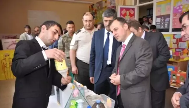 Burdur'da Tübitak 4006 Bilim Fuarı Açıldı