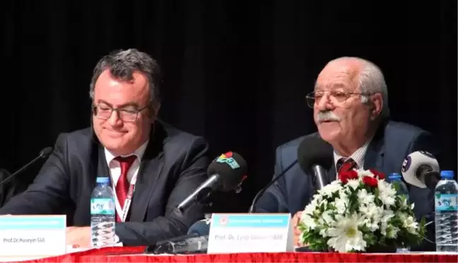 Demirel 93'üncü Yaş Gününde Mezarı Başında Anıldı (2)