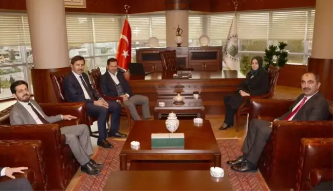 Leyla Şahin Usta ve Ziya Altunyaldız'dan Başkan Kılca'ya Ziyaret