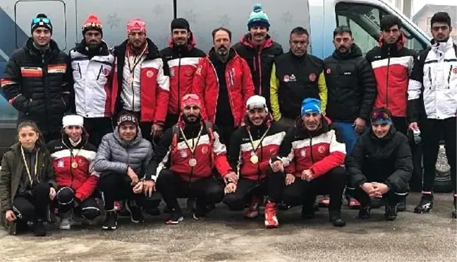 Milli kayakçılardan Bosna Hersek'te 3'ü altın, 7 madalya