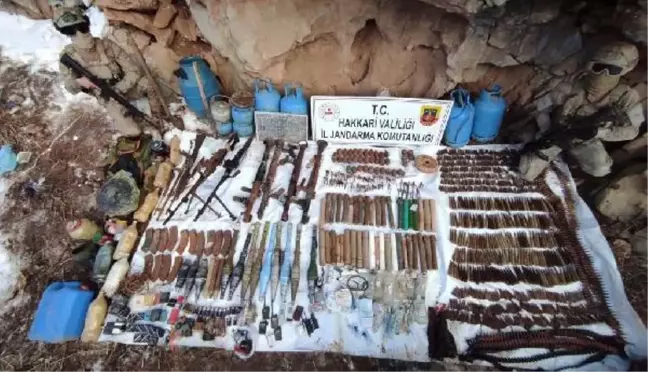 Hakkari'de PKK'nın silah, patlayıcı ve mühimmatı ele geçirildi