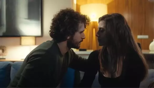 Evlilik Hakkında Her Şey canlı izle! Fox TV Evlilik Hakkında Her Şey 17. bölüm canlı izle! Evlilik Hakkında Her Şey yeni bölümde neler olacak?
