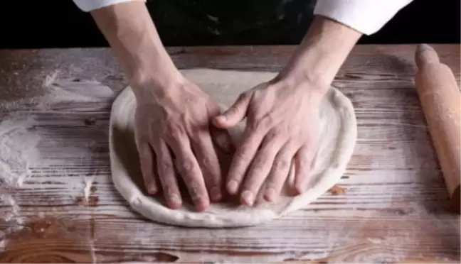 MasterChef zeytinli börek tarifi! En güzel zeytinli börek tarifi! Zeytinli börek tarifi nasıl yapılır? zeytinli börek için malzemeler!