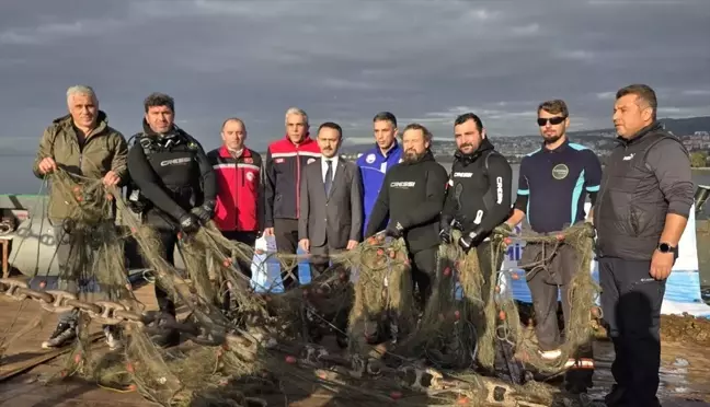 İzmit Körfezi'nde Hayalet Ağlar Temizlendi