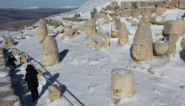 Nemrut Dağı'nı 165 Bin Turist Ziyaret Etti