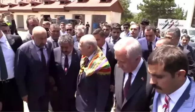 Bahçeli, Ertuğrul Gazi Türbesi'ni ziyaret ederek 