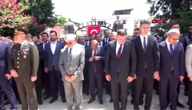 Hatay'da 15 Temmuz'da şehitler mezarı başında anıldı