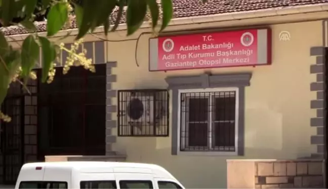 Gaziantep'te devrilen otomobilin sürücüsü öldü