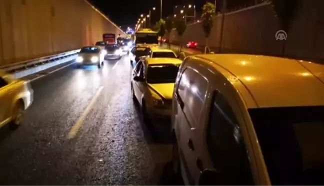 Zincirleme trafik kazası: 2 yaralı