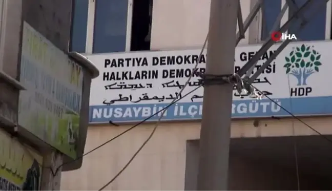 Nusaybin'de HDP ve DBP binaları ile bazı belediye yöneticilerinin evinde arama yapıldı