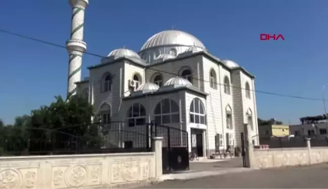 OSMANİYE CAMİYE GİREN YILAN, CEMAATİ KORKUTTU