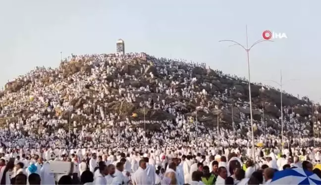 Tüm Hacı Adayları Arafat'ta